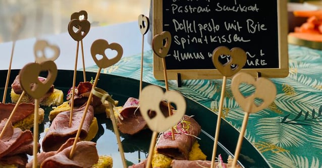 img-web-blog-atlassian-user-forum-zuerich-2020-catering-sandwiches-col